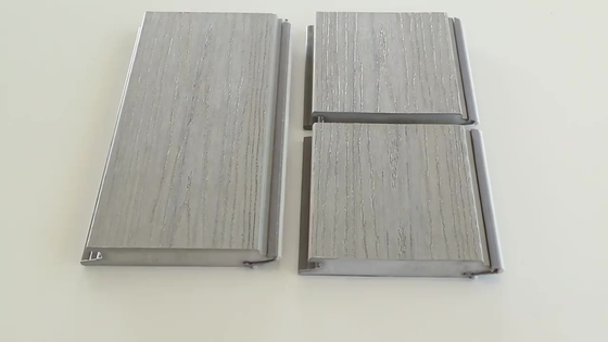 18mm مات البلاستيك الخشب الحبوب الأرضيات التزيين المركب PVC مقاومة للأشعة فوق البنفسجية